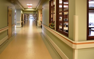 Les aires de passage sont spacieuses et sécuritaires